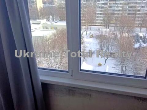 квартира за адресою Академіка Булаховського вул., 28-Б