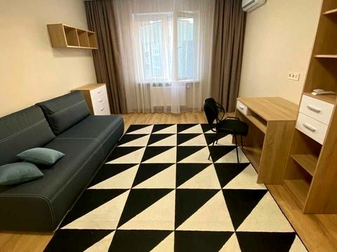 квартира за адресою Ревуцького вул., 54