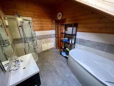 дом по адресу Озерна