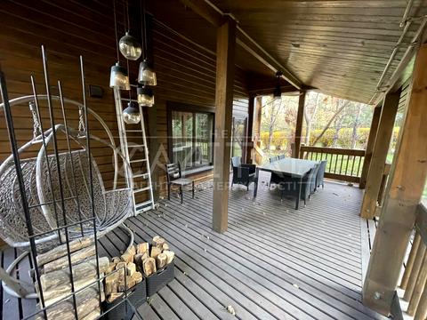 дом по адресу Озерна