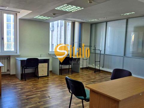 комерційна за адресою Київ, Миколи Міхновського бульв. (Дружби народів), 38