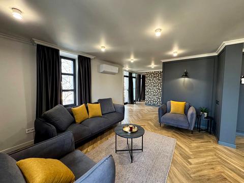 квартира за адресою Лук'яна Кобилиці вул., 80