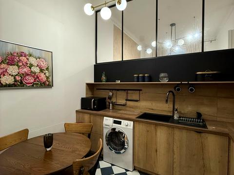 квартира за адресою Театральна вул., 3