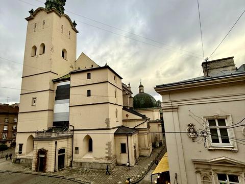 квартира за адресою Театральна вул., 3