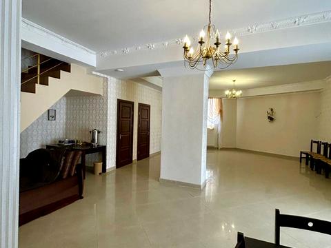 дом по адресу центральна