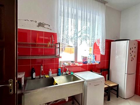 дом по адресу центральна