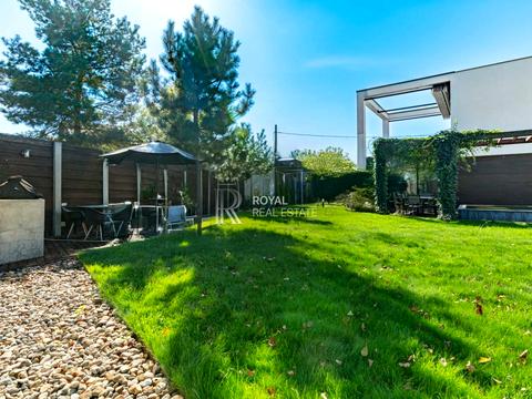 будинок за адресою Київ, Острівна вул.