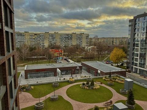 квартира за адресою Набережна Перемоги вул., (Будинок 1)