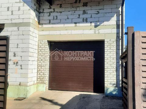 будинок за адресою Комунальників вул., 16