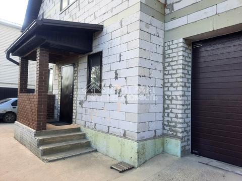 будинок за адресою Комунальників вул., 16