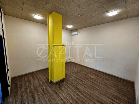 комерційна за адресою Київ, Борщагівська вул., 1