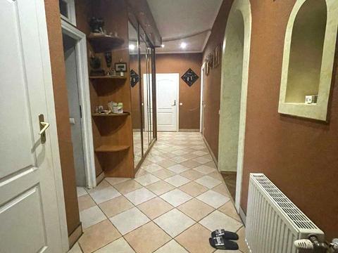 будинок за адресою Генерала Дмитра Грицая вул. (), 6