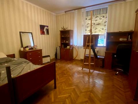 будинок за адресою Генерала Дмитра Грицая вул. (), 6