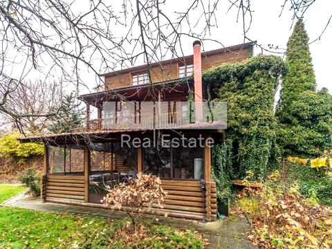 будинок за адресою Залужна вул.