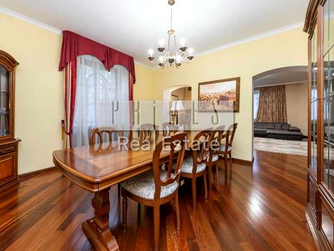 будинок за адресою Залужна вул.