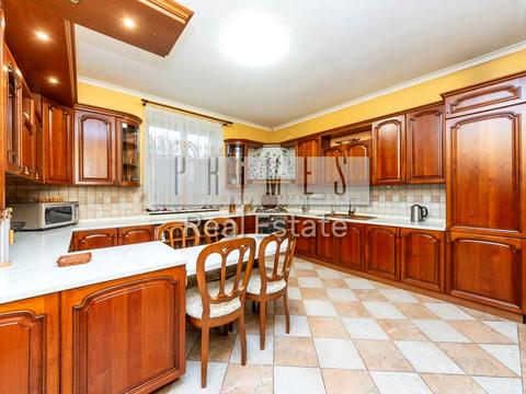 будинок за адресою Залужна вул.