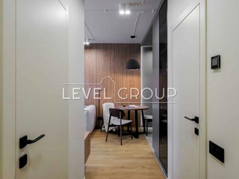 квартира за адресою Салютна вул., (Будинок 02301-02303)