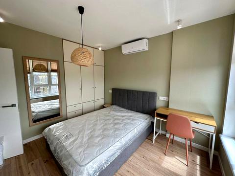 квартира за адресою Салютна вул., (Будинок 02301-02303)