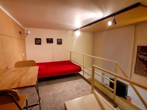 квартира за адресою Євгена Коновальця пров. (Урицького), 4