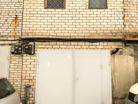 паркомісце за адресою Степана Бандери просп. (Московський), 34