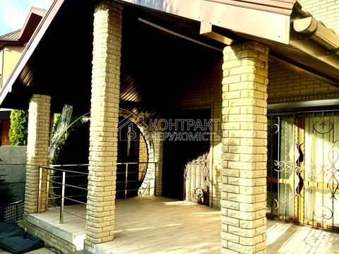 будинок за адресою Космічна вул.