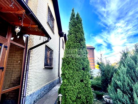 будинок за адресою смт. Бабаї, Космічна вул.