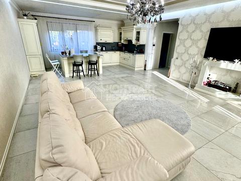 будинок за адресою смт. Бабаї, Космічна вул.