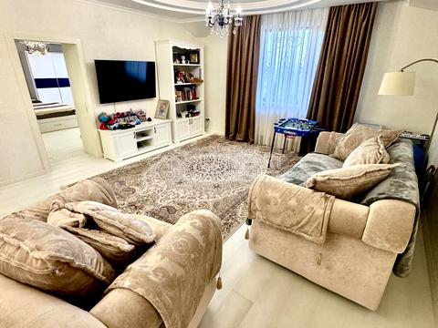 будинок за адресою смт. Бабаї, Космічна вул.