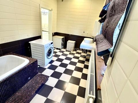 будинок за адресою смт. Бабаї, Космічна вул.