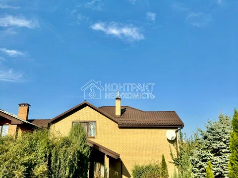 будинок за адресою смт. Бабаї, Космічна вул.