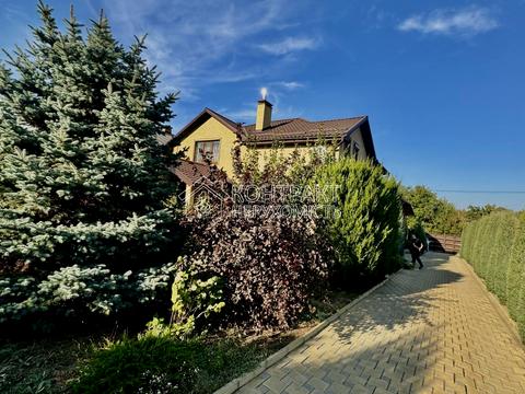 будинок за адресою смт. Бабаї, Космічна вул.