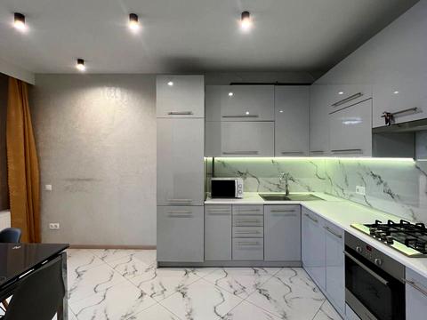 квартира за адресою Олени Степанівни вул. (Ленінградська), 33Б