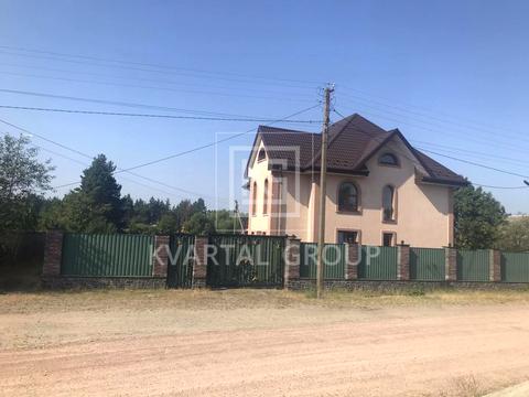 будинок за адресою Стадіонна