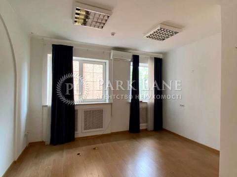 комерційна за адресою Спаська вул., 24/15