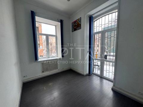 комерційна за адресою Олеся Гончара вул., 13