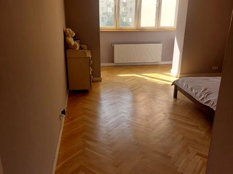 квартира за адресою Старицького вул., 20/4