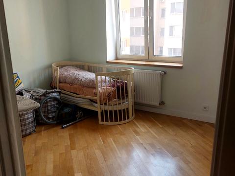 квартира за адресою Старицького вул., 20/4