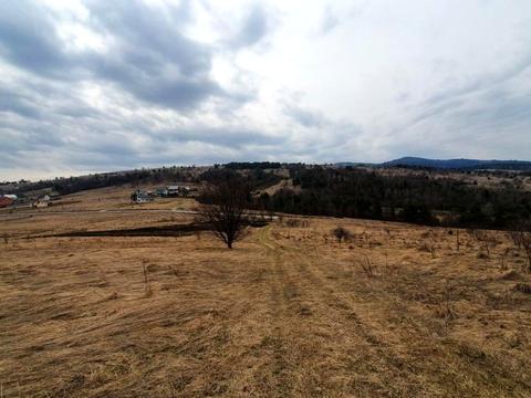 ділянка за адресою с. Опака, 