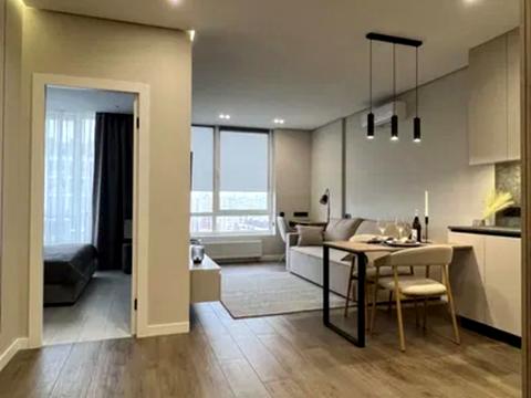 квартира за адресою Родини Крістерів вул., 14-Б