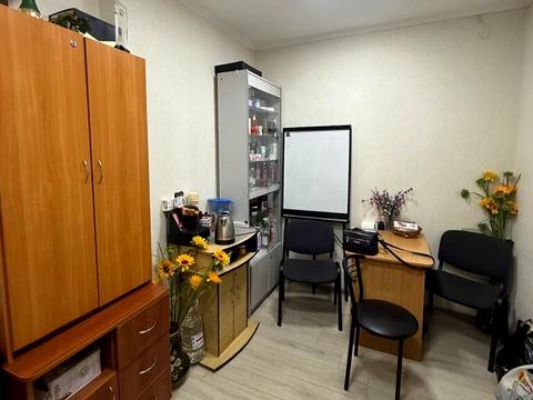 комерційна за адресою Магістратська вул. (Першотравнева), 59