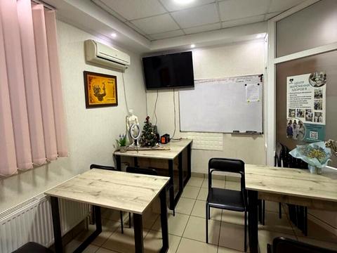 комерційна за адресою Магістратська вул. (Першотравнева), 59