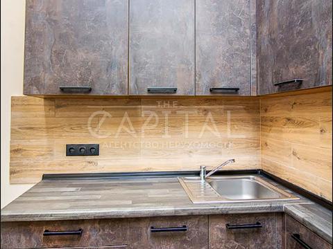 комерційна за адресою Джона Маккейна вул. (Івана Кудрі), 26