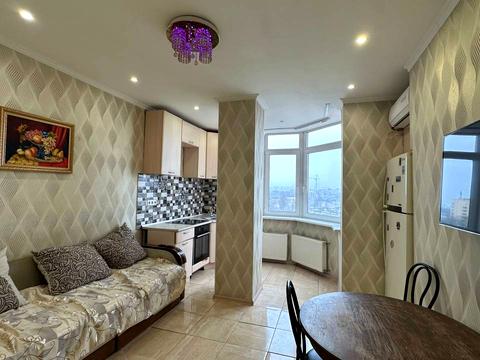 квартира за адресою Разумовська вул., 10/12