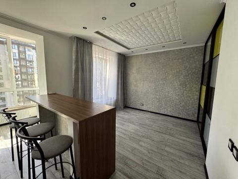 квартира за адресою Героїв Небесної Сотні просп., 18/8