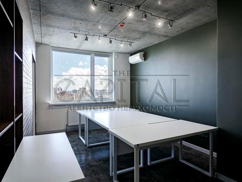 коммерческая по адресу Григоренка Петра, 22