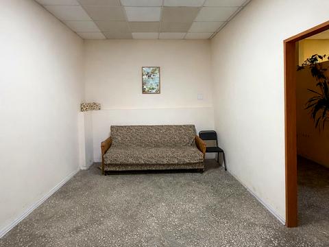 комерційна за адресою Святого Володимира вул., 3