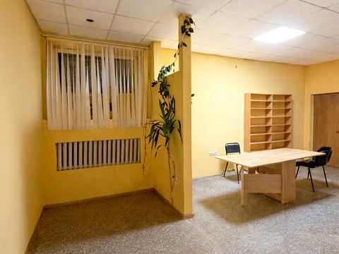 комерційна за адресою Святого Володимира вул., 3