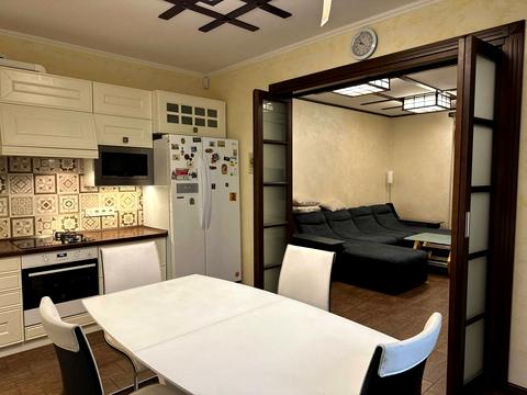 дом по адресу Києво-Мироцька