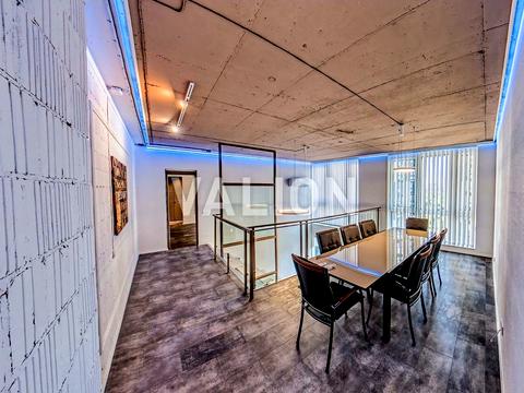 комерційна за адресою Зарічна вул., 6 к1