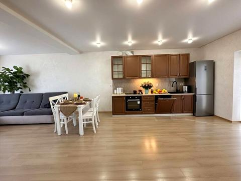 будинок за адресою Чорновола вул.